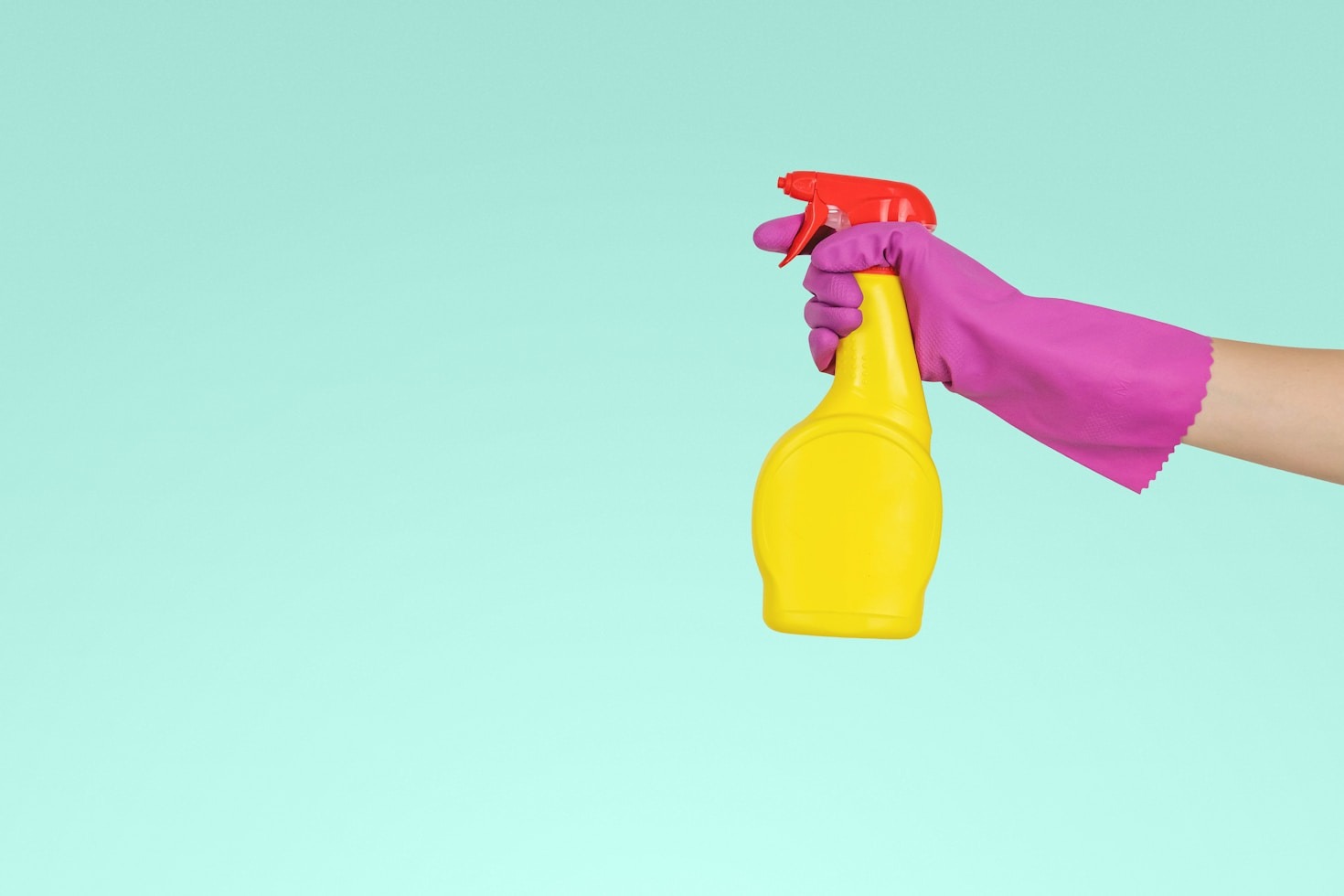 Five Benefits of Outsourcing Your Office Cleaning